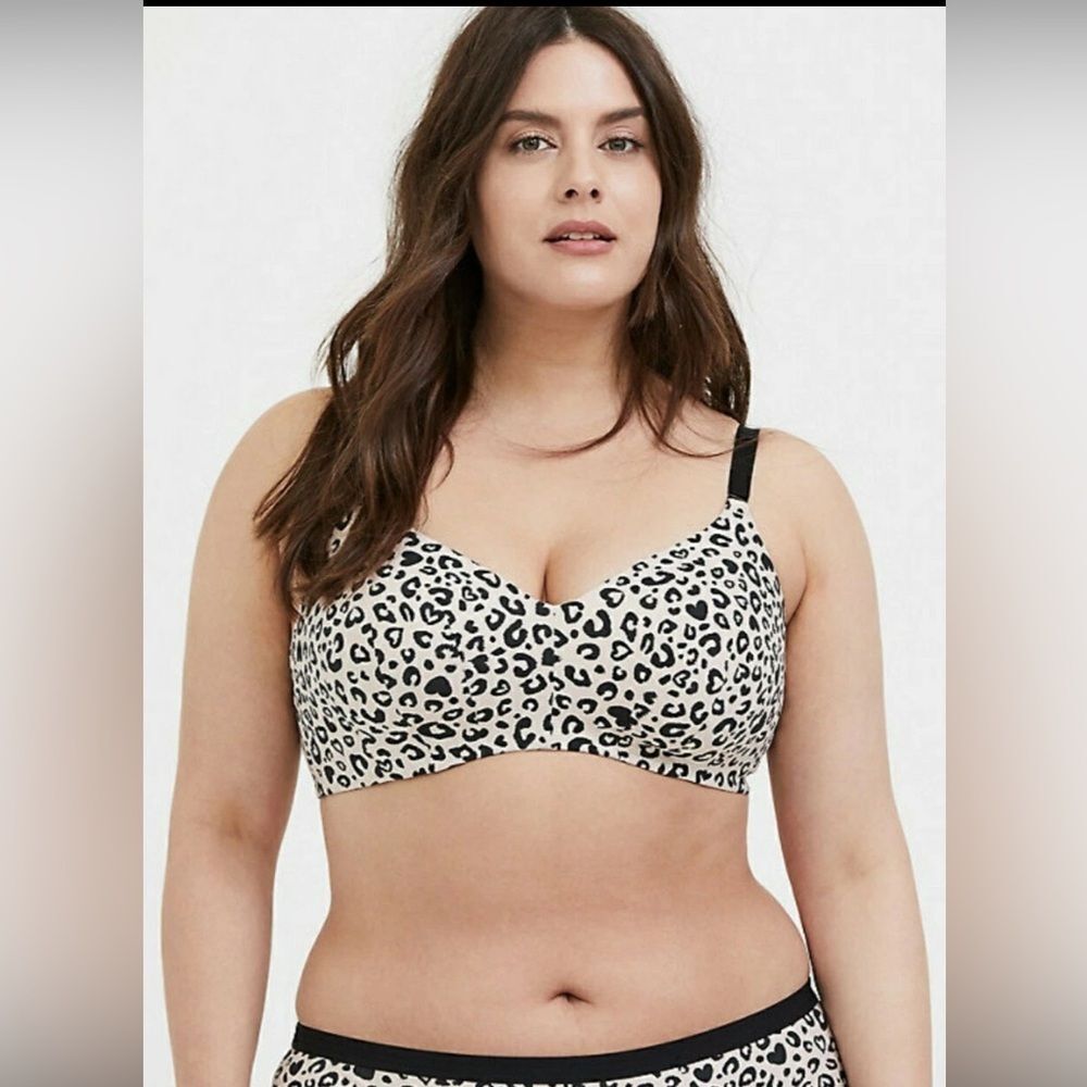 Torrid Leopard Heart 360° Back Smoothing™ Lightly Lined Wire-Free Bra 40DDD